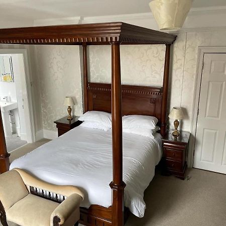 ウィットビー アランデル ハウス Bed & Breakfast エクステリア 写真