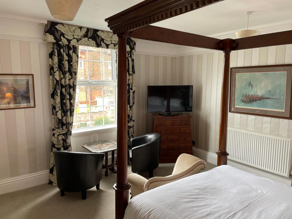 ウィットビー アランデル ハウス Bed & Breakfast エクステリア 写真